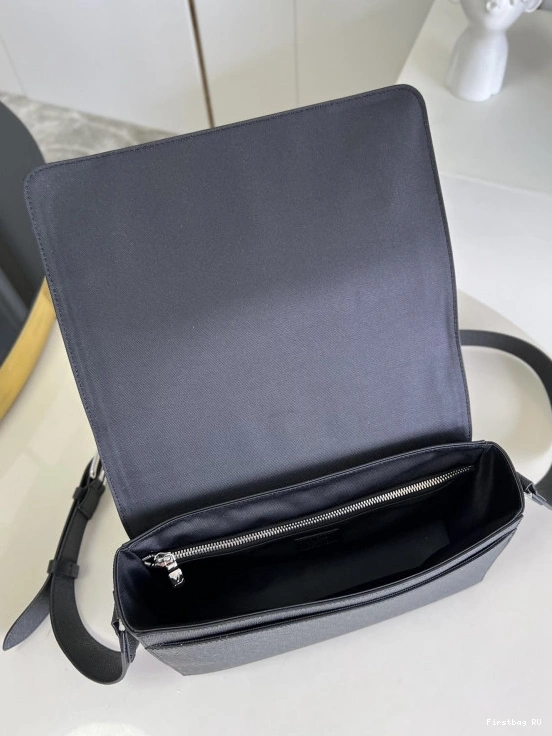 Firstbag NEW LOUIS FLAP VUITTON MESSENGER 0726